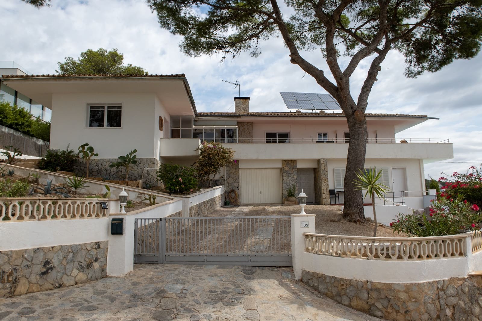 3 bedroom Villa for sale in Costa d'en Blanes with garage - € 2,750,000 (Ref: 5562670)