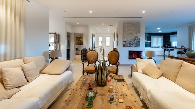 5 bedroom Villa for sale in El Toro / Port Adriano, Calvià with pool garage - € 2,200,000 (Ref: 5562764)