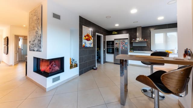 5 bedroom Villa for sale in El Toro / Port Adriano, Calvià with pool garage - € 2,200,000 (Ref: 5562764)