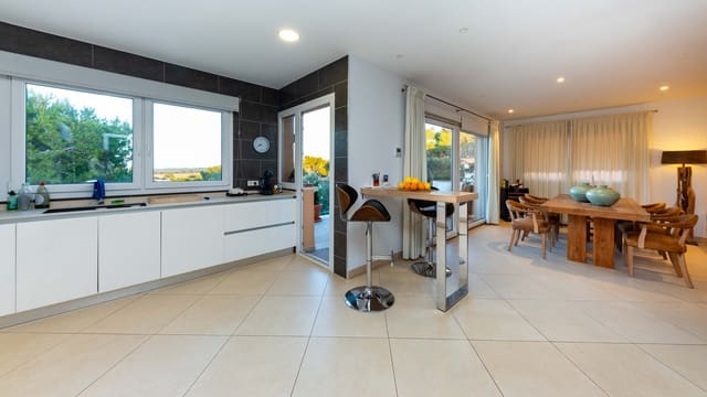 5 bedroom Villa for sale in El Toro / Port Adriano, Calvià with pool garage - € 2,200,000 (Ref: 5562764)