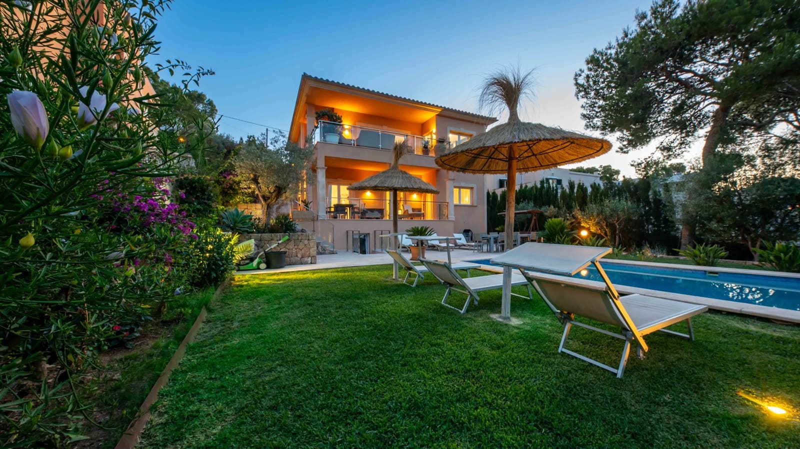 5 sypialnia Willa na sprzedaż w El Toro / Port Adriano z basenem garażem - 2 200 000 € (Ref: 5562764)