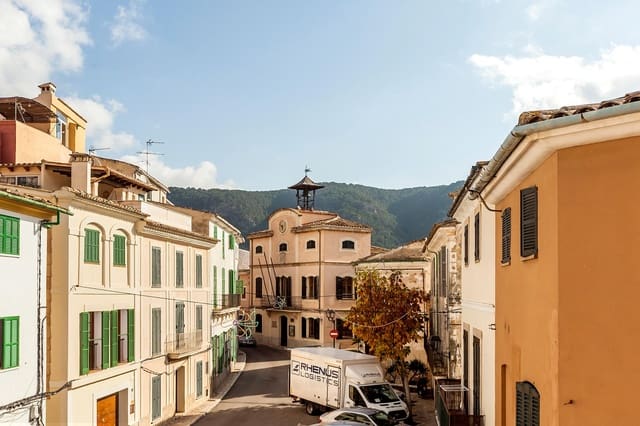 3 bedroom Villa for sale in Andratx with garage - € 820,000 (Ref: 5562806)