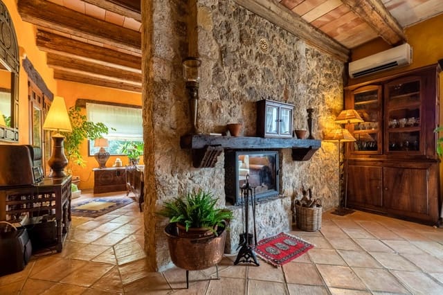 5 soveværelse Villa til salg i Valldemosa med swimmingpool garage - € 1.700.000 (Ref: 5562895)