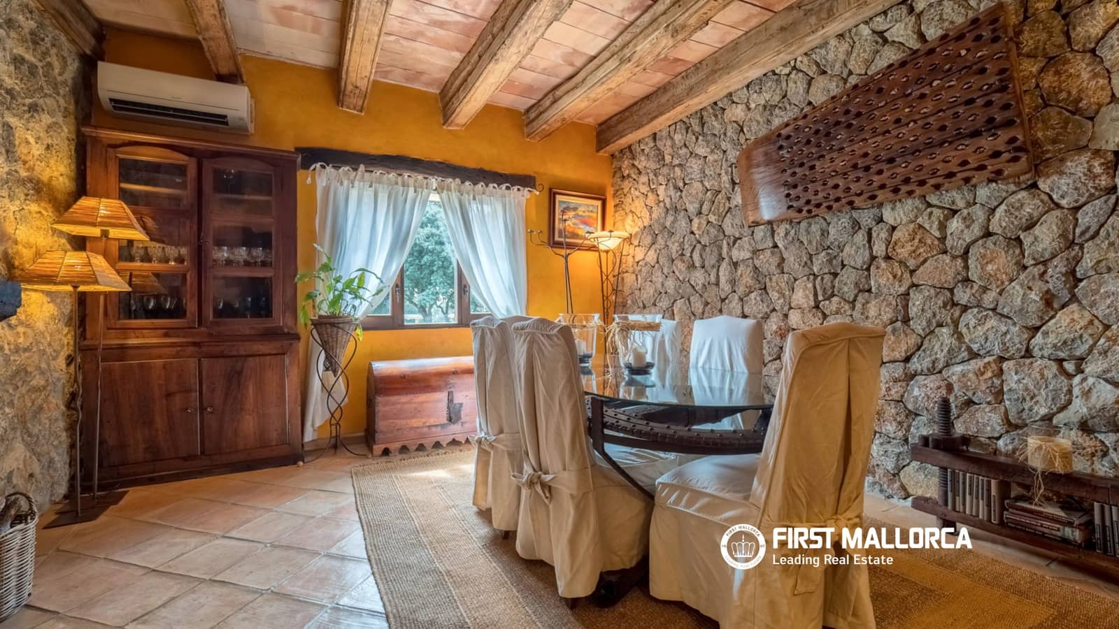 5 bedroom Villa for sale in Valldemosa with pool garage - € 1,700,000 (Ref: 5562895)