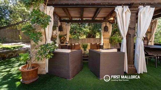 Chalet de 5 habitaciones en Valldemosa en venta con piscina garaje - 1.700.000 € (Ref: 5562895)