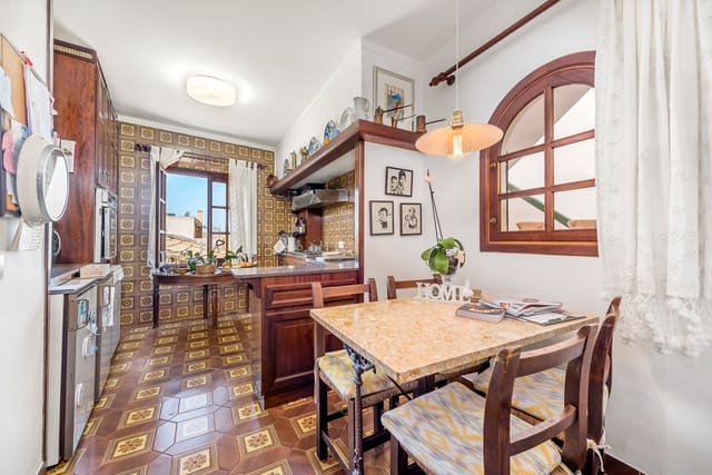 7 soveværelse Byhus til salg i Santanyí med garage - € 1.600.000 (Ref: 5562934)