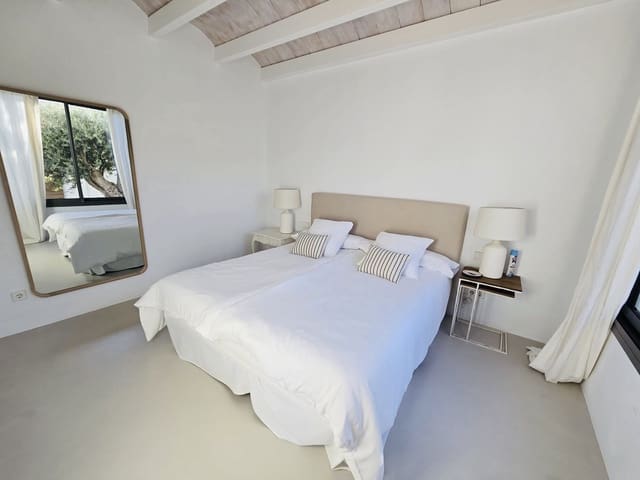 4 soveværelse Villa til leje i Puerto de Andratx, Andratx med swimmingpool garage - € 18.000 (Ref: 5586624)