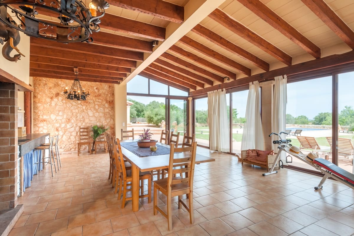 6 soveværelse Finca/Landehus til salg i Portocolom med swimmingpool garage - € 3.700.000 (Ref: 5586681)