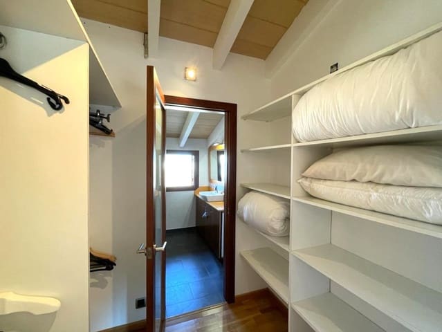 2 soveværelse Lejlighed til leje i Pollensa / Pollença med garage - € 1.800 (Ref: 5586697)