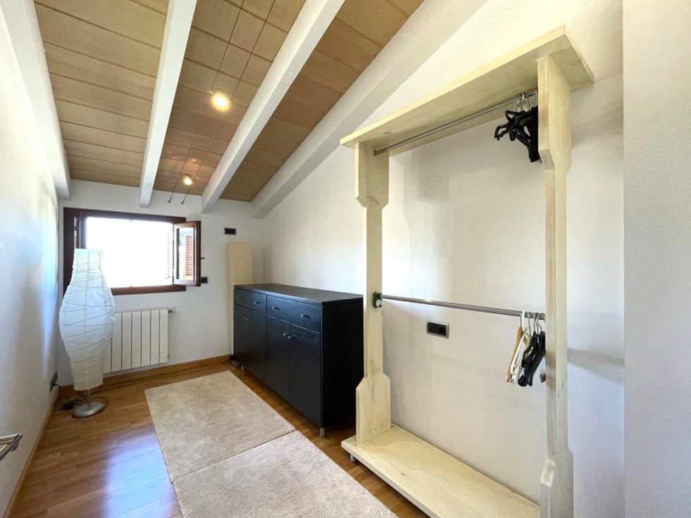 2 bedroom Apartment for rent in Pollensa / Pollenca with garage - € 1,800 (Ref: 5586697)