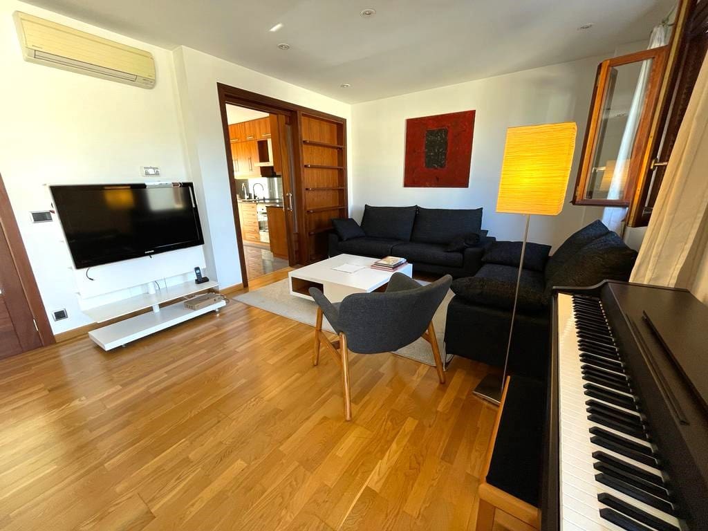 2 bedroom Apartment for rent in Pollensa / Pollenca with garage - € 1,800 (Ref: 5586697)