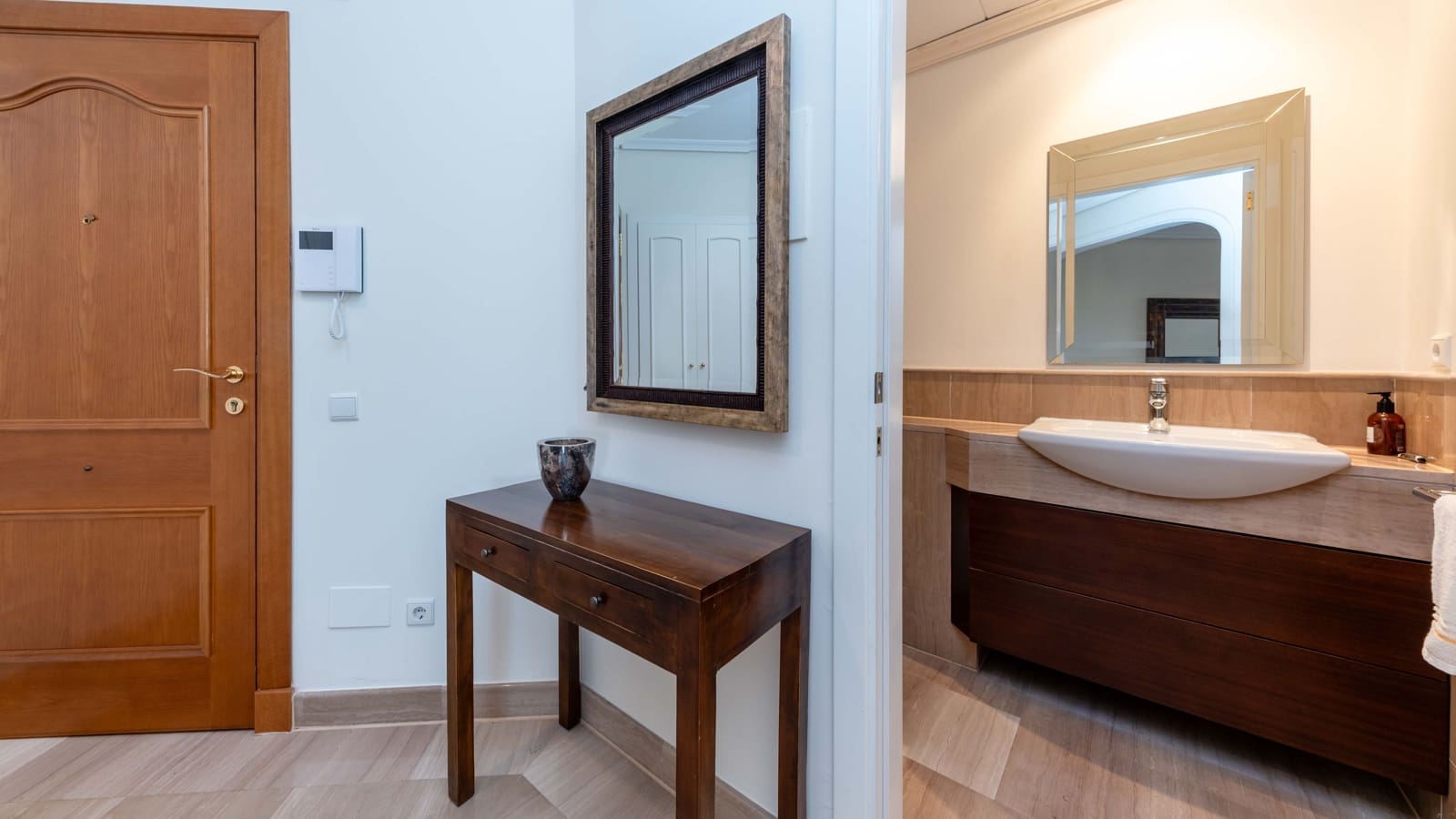 1 quarto Apartamento para arrendar em Portals Nous com garagem - 4 200 € (Ref: 5586730)