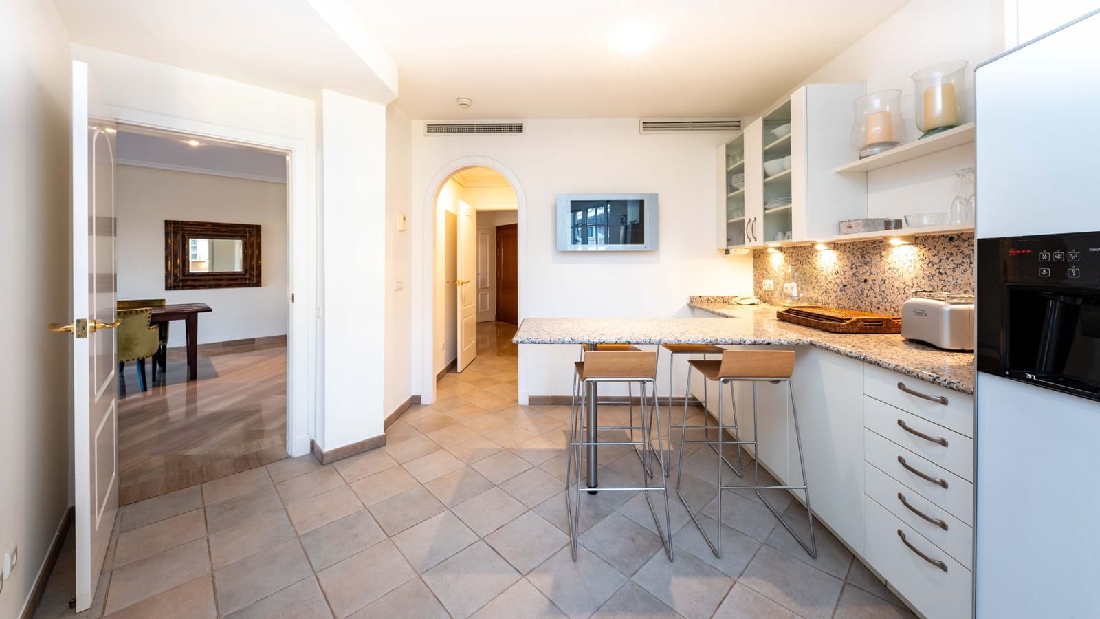 1 quarto Apartamento para arrendar em Portals Nous com garagem - 4 200 € (Ref: 5586730)