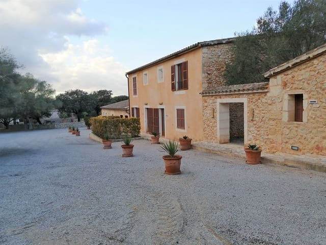 2 sovrum Finca/Hus på landet att hyra i Manacor med garage - 1 800 € (Ref: 5586739)