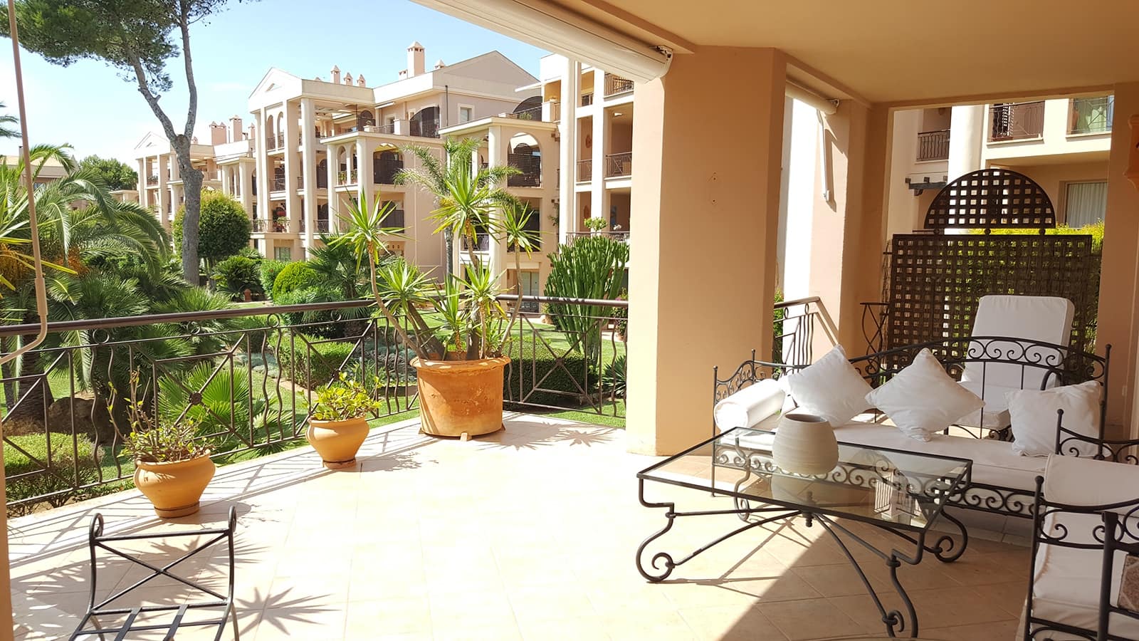 Appartement de 1 chambre à louer à Santa Ponsa avec garage - 2 200 € (Ref: 5586755)