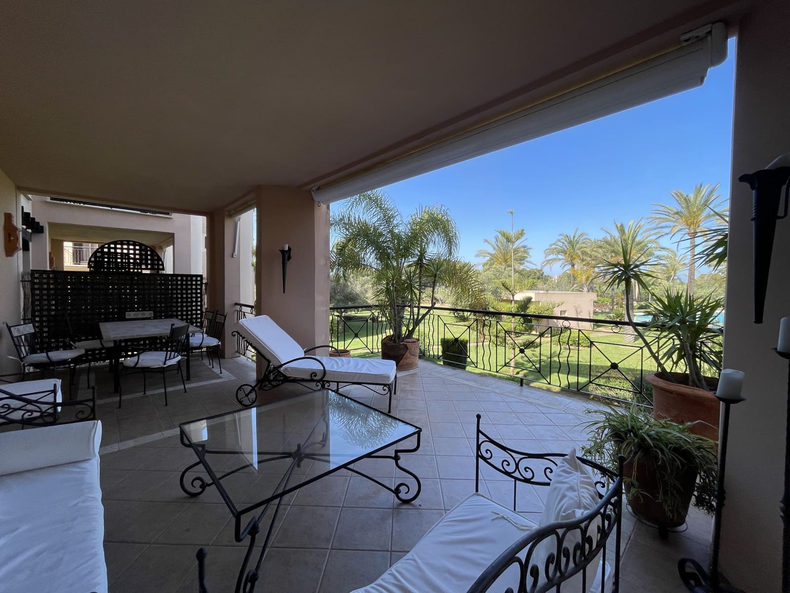 Appartement de 1 chambre à louer à Santa Ponsa avec garage - 2 200 € (Ref: 5586755)