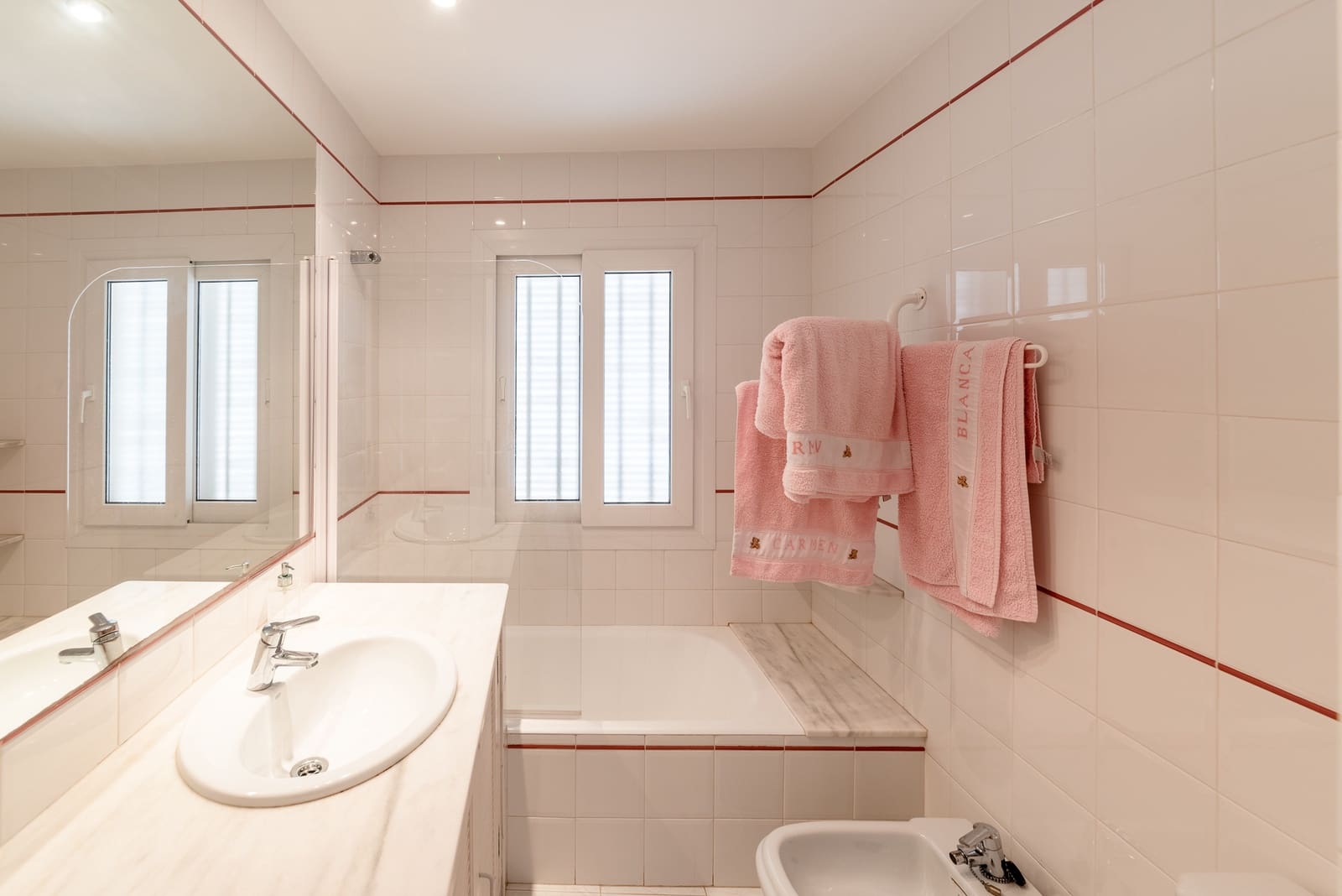 5 soveværelse Villa til leje i Costa d'en Blanes med swimmingpool garage - € 6.000 (Ref: 5681318)