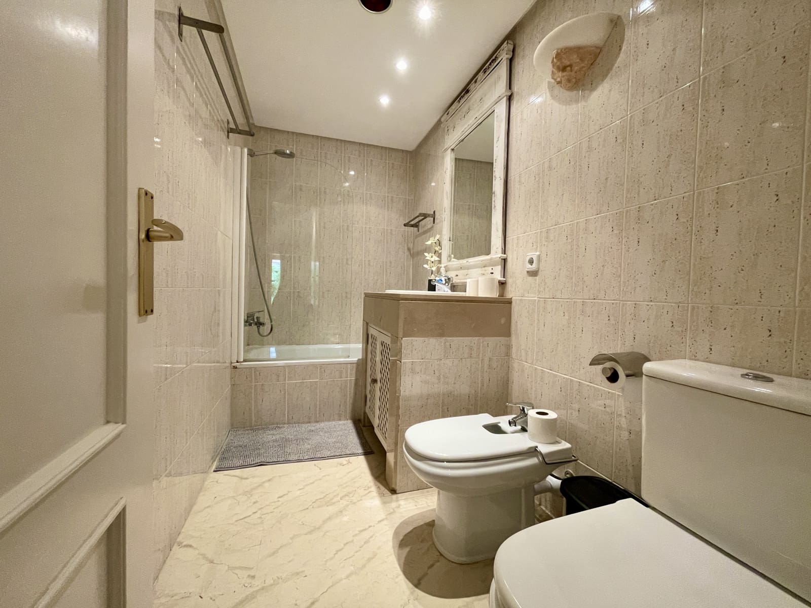 2 bedroom Apartment for rent in El Toro / Port Adriano with garage - € 2,800 (Ref: 5681386)