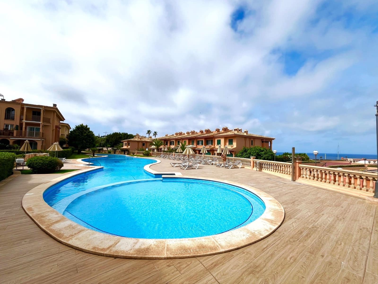 2 bedroom Apartment for rent in El Toro / Port Adriano with garage - € 2,800 (Ref: 5681386)