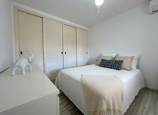 2 makuuhuone Huoneisto vuokrattavana paikassa Santa Ponsa, Calvià mukana 
autotalli - 2 200 € (Ref: 5681550)