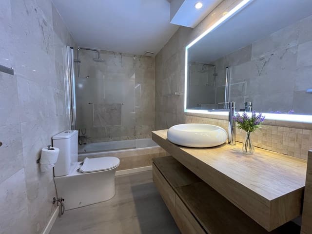 2 makuuhuone Huoneisto vuokrattavana paikassa Santa Ponsa, Calvià mukana 
autotalli - 2 200 € (Ref: 5681550)