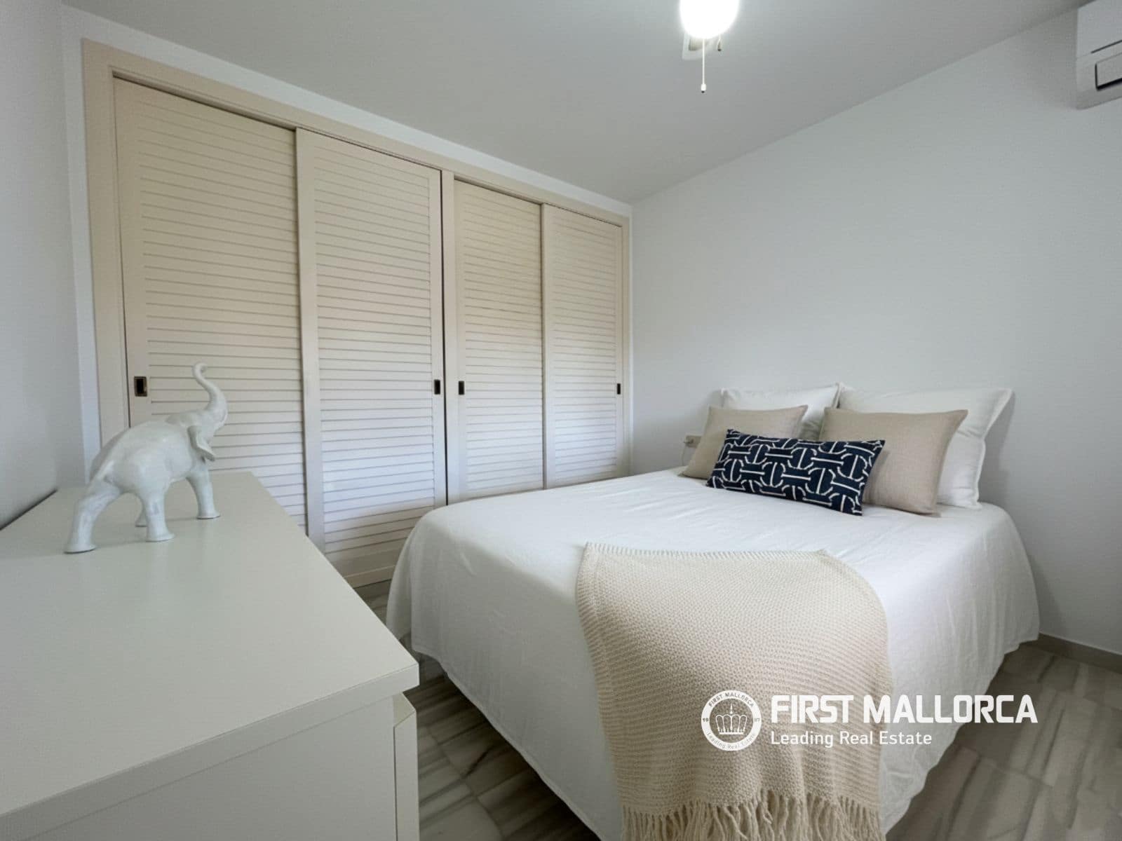 2 slaapkamer Appartement te huur in Santa Ponsa met zwembad garage - € 1.900 (Ref: 5681550)