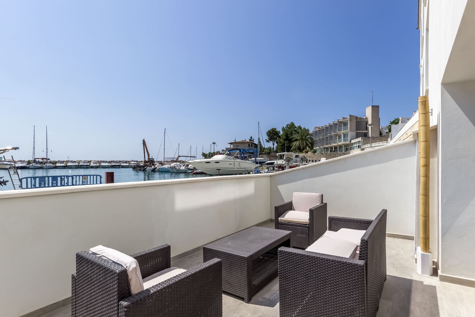 4 bedroom Townhouse for rent in Palma de Mallorca - € 4,500 (Ref: 5702555)