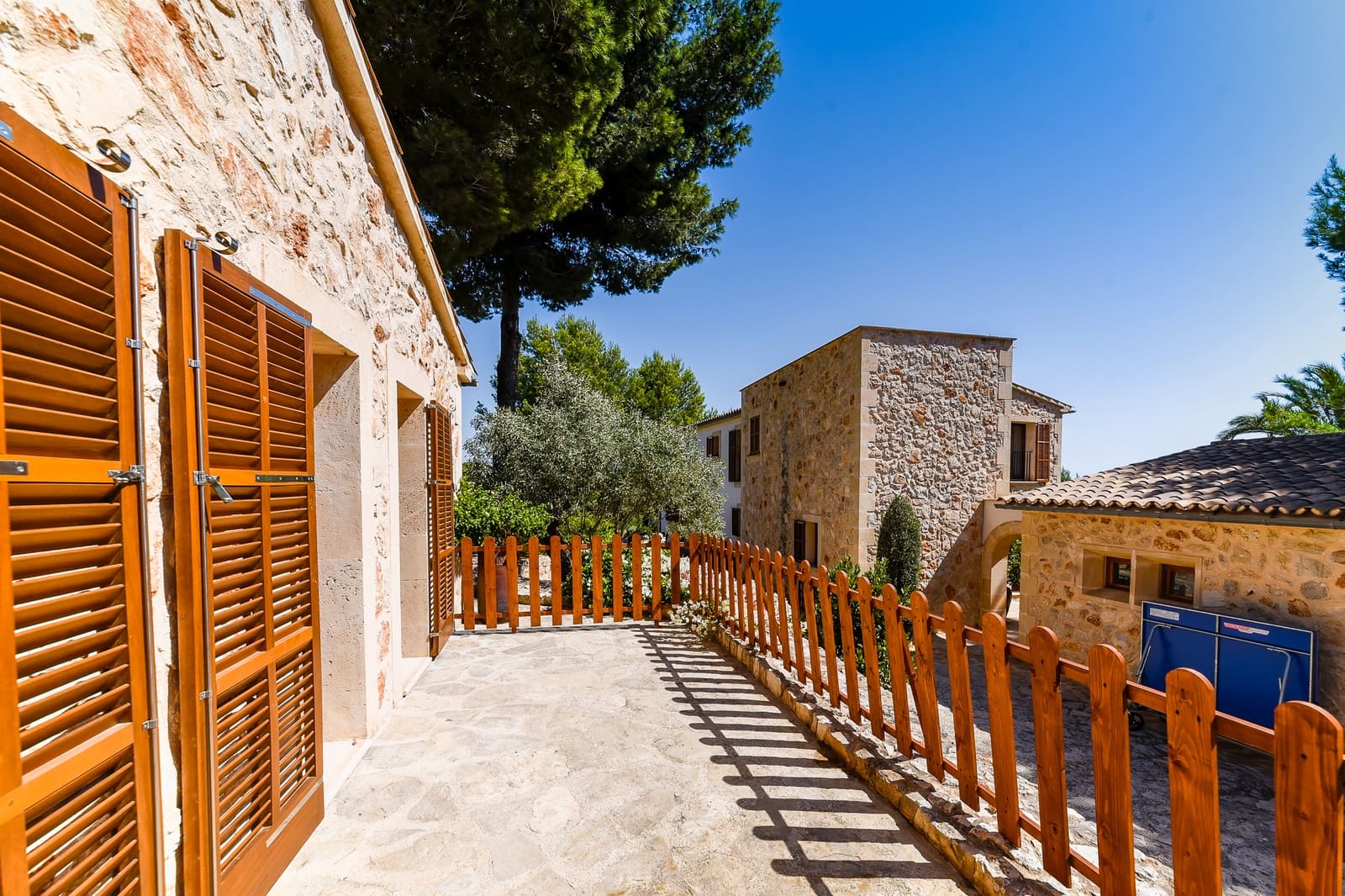 5 soveværelse Finca/Landehus til salg i Porreres med swimmingpool garage - € 5.750.000 (Ref: 5702564)