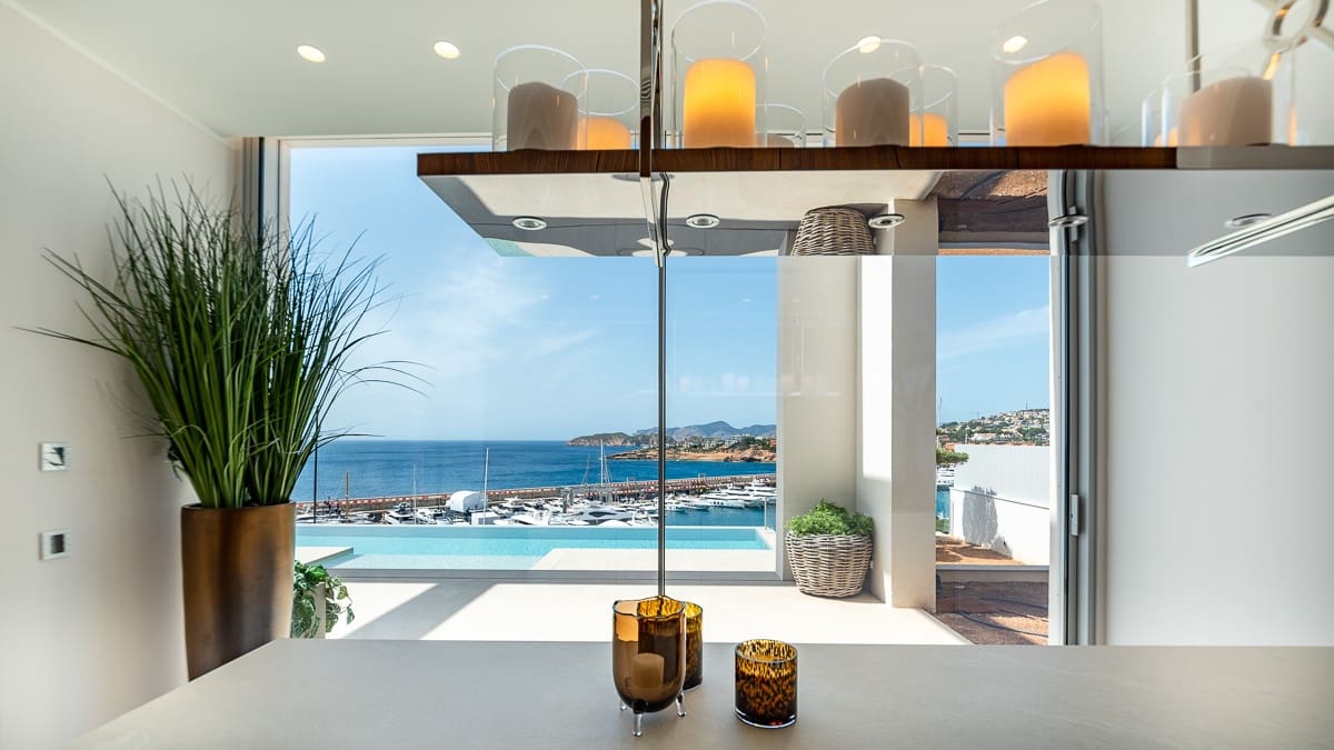 4 soveværelse Villa til salg i El Toro / Port Adriano med swimmingpool garage - € 9.850.000 (Ref: 5709595)