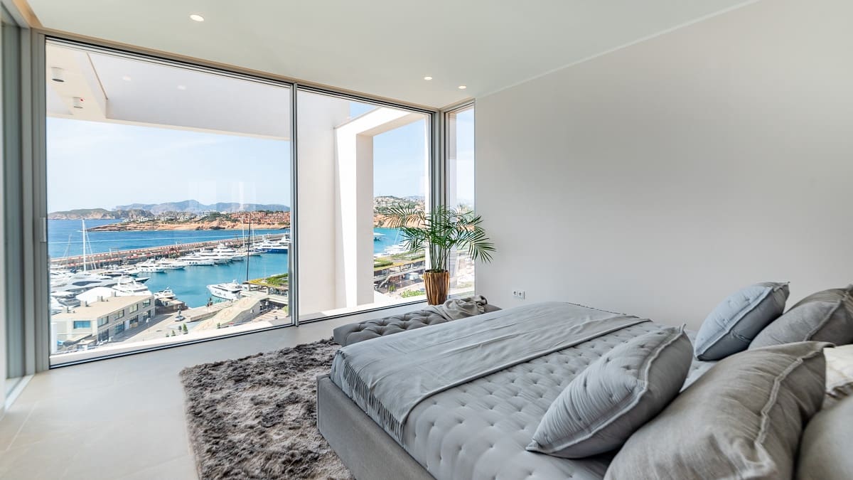 4 soveværelse Villa til salg i El Toro / Port Adriano med swimmingpool garage - € 9.850.000 (Ref: 5709595)