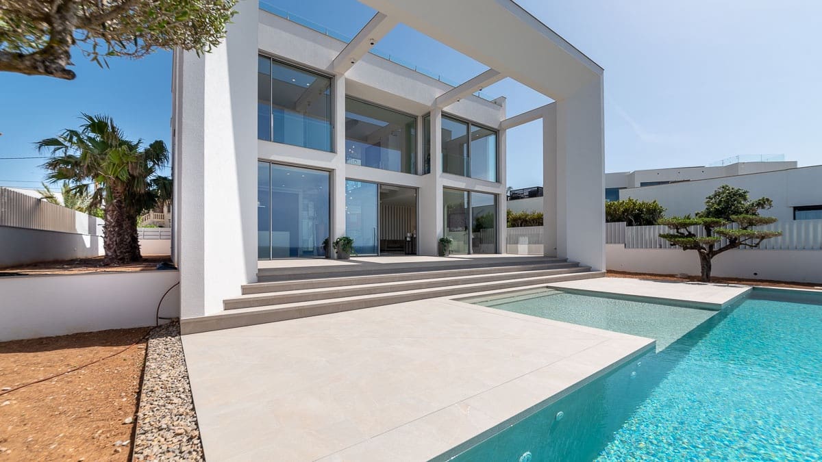 4 soveværelse Villa til salg i El Toro / Port Adriano med swimmingpool garage - € 9.850.000 (Ref: 5709595)