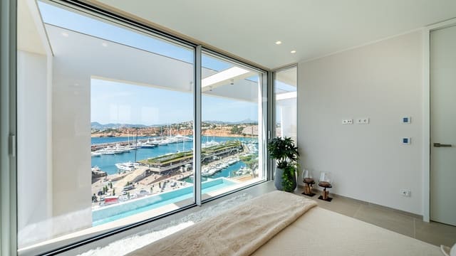 4 soveværelse Villa til salg i El Toro / Port Adriano, Calvià med swimmingpool garage - € 9.850.000 (Ref: 5709595)