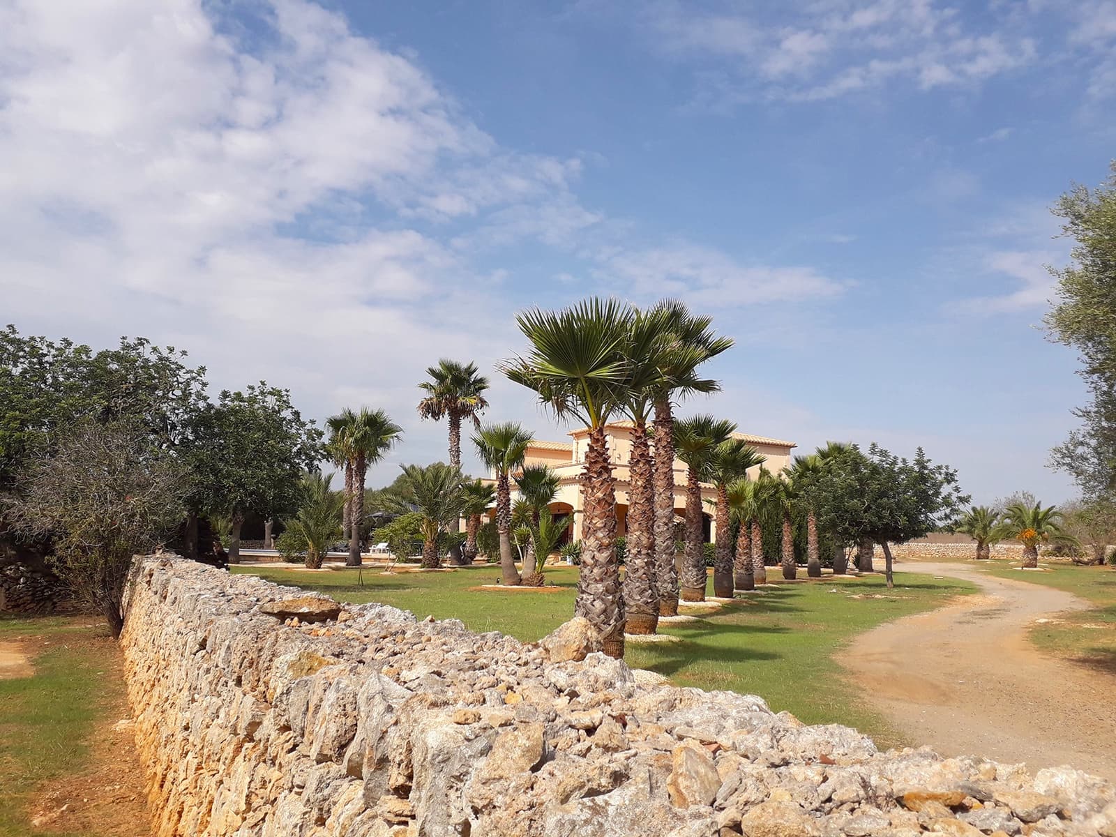 6 soveværelse Finca/Landehus til salg i Santanyi med swimmingpool garage - € 3.300.000 (Ref: 5711994)