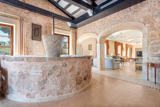 84 soveværelse Finca/Landehus til salg i Valldemosa med swimmingpool garage - € 23.000.000 (Ref: 5712001)