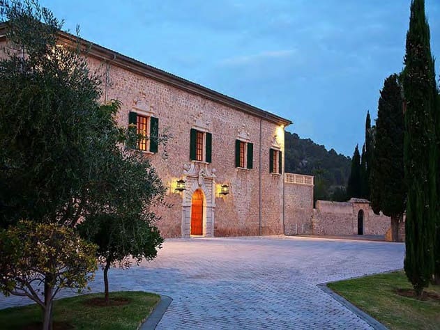 84 soverom Finca/Herregård til salgs i Valldemosa med svømmebasseng garasje - € 23 000 000 (Ref: 5712001)