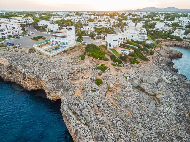Building Plot for sale in Cala d'Or, Santanyí - € 1,700,000 (Ref: 5712050)