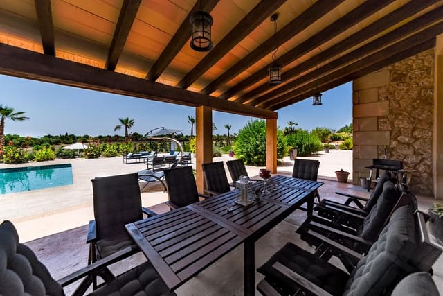 5 soveværelse Finca/Landehus til salg i Llucmajor med swimmingpool garage - € 2.590.000 (Ref: 5782231)