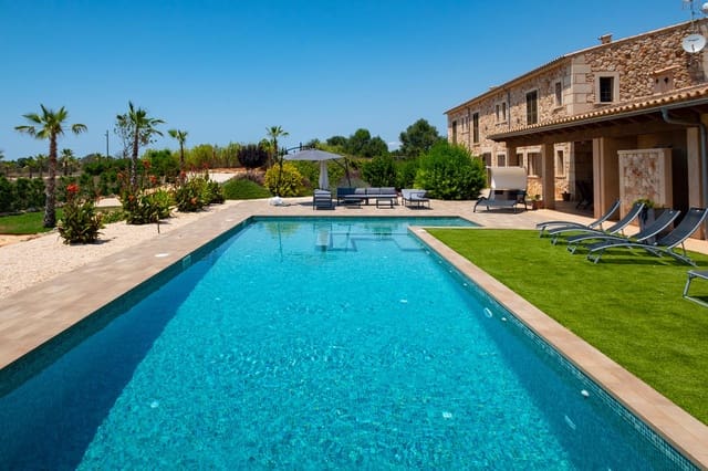 5 soveværelse Finca/Landehus til salg i Llucmajor med swimmingpool garage - € 2.590.000 (Ref: 5782231)