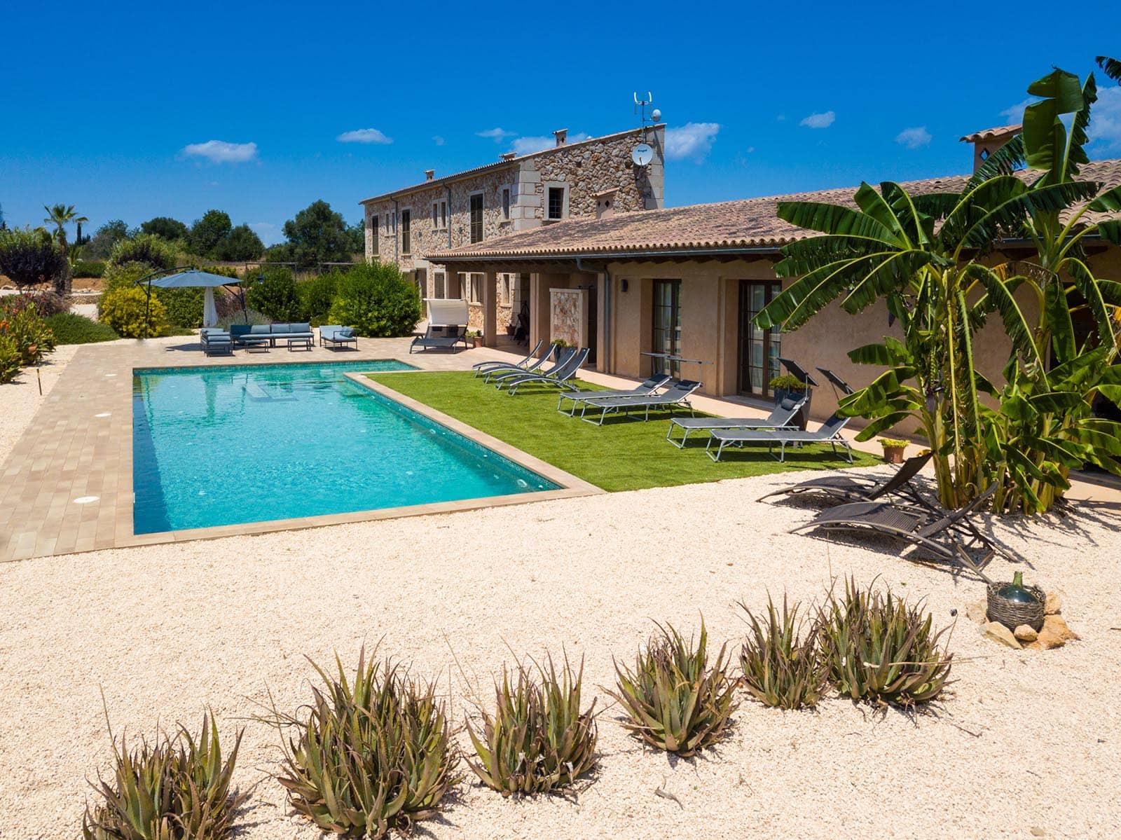 5 soveværelse Finca/Landehus til salg i Llucmajor med swimmingpool garage - € 2.590.000 (Ref: 5782231)