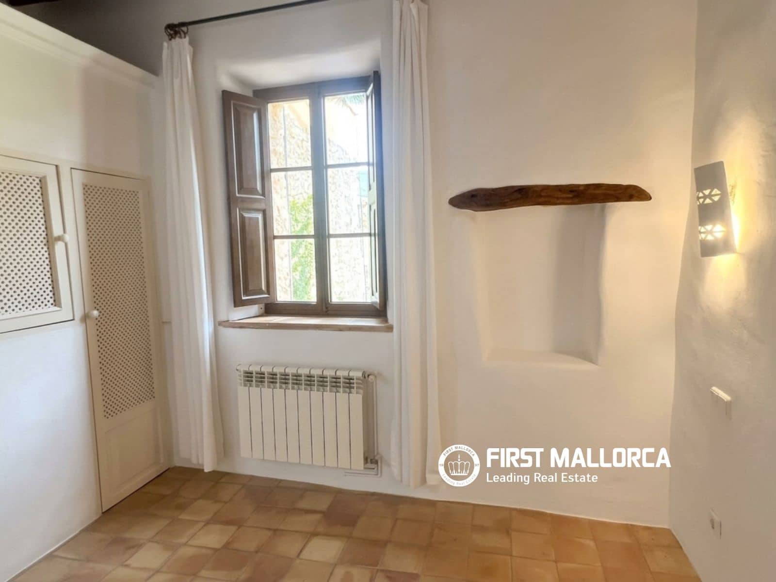 3 bedroom Townhouse for rent in Puigpunyent - € 2,300 (Ref: 5923750)