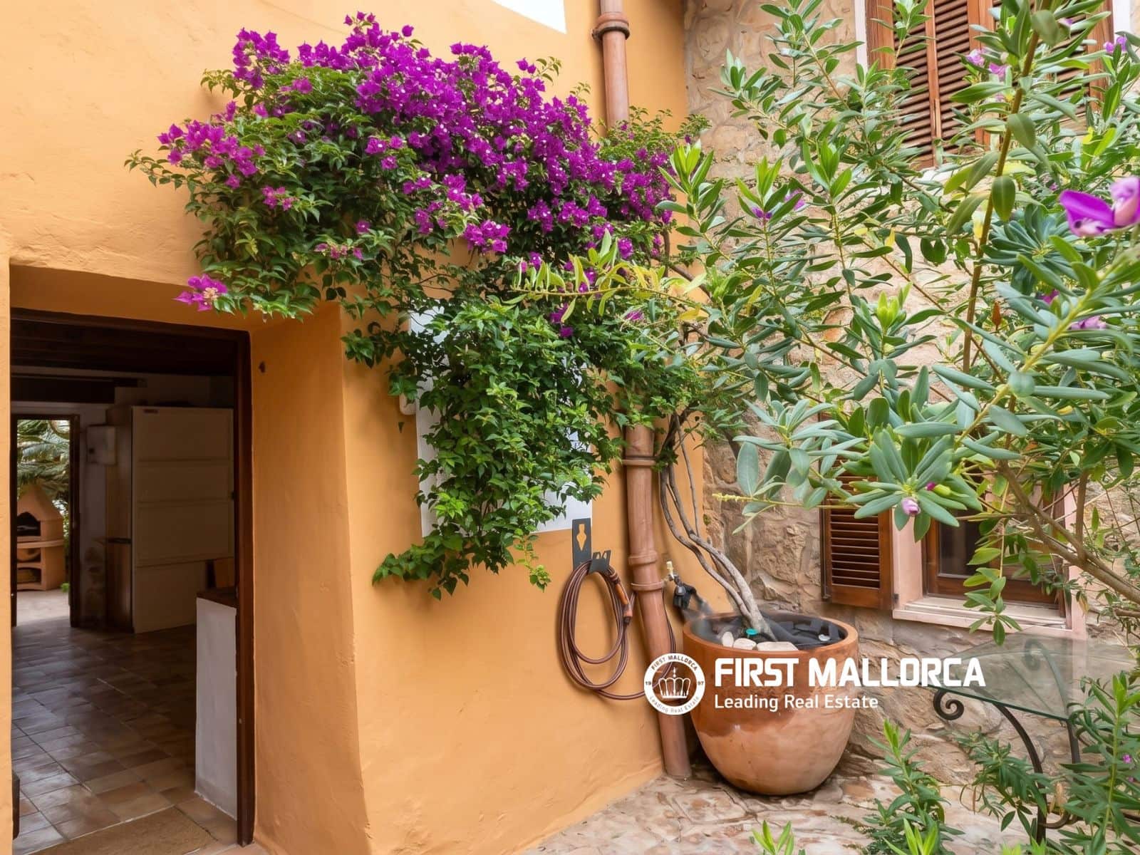 3 bedroom Townhouse for rent in Puigpunyent - € 2,300 (Ref: 5923750)