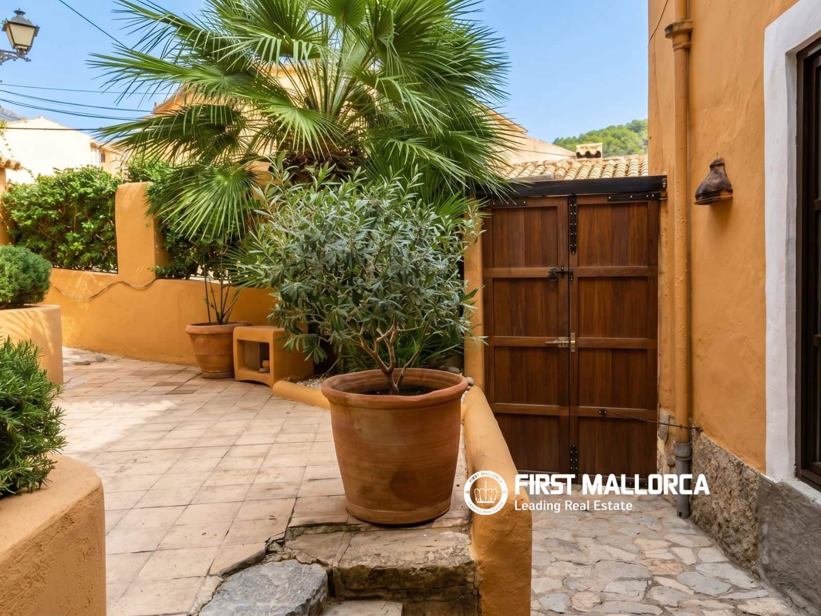 3 bedroom Townhouse for rent in Puigpunyent - € 2,300 (Ref: 5923750)