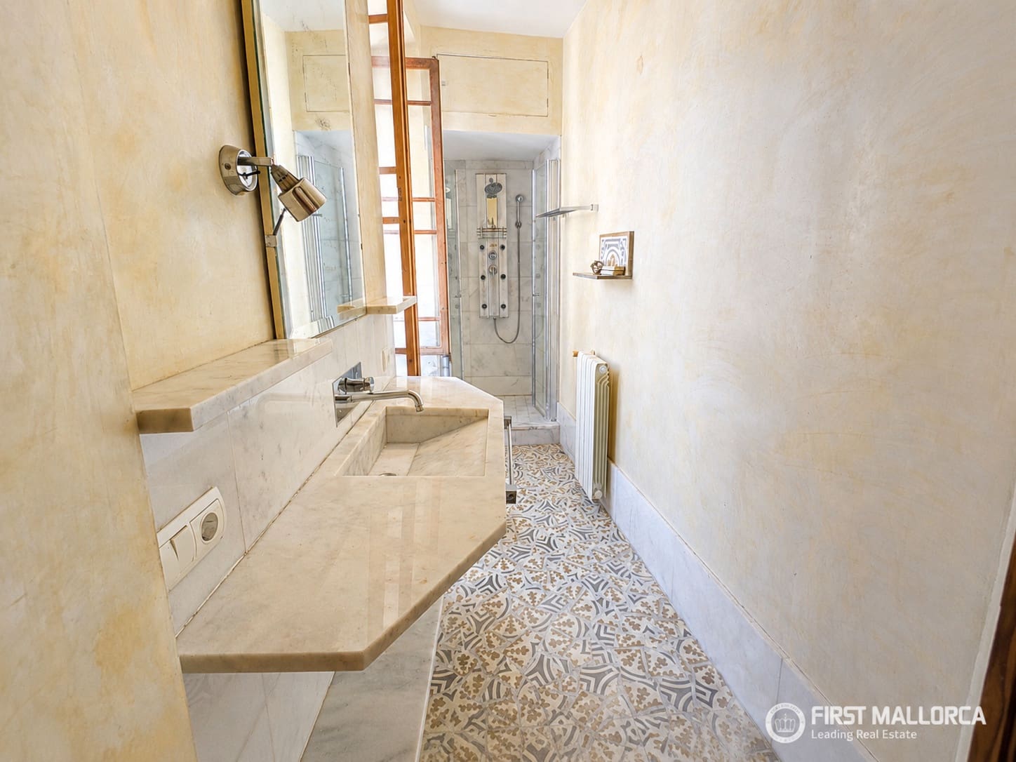 4 bedroom Townhouse for sale in Felanitx with garage - € 699,000 (Ref: 5949566)