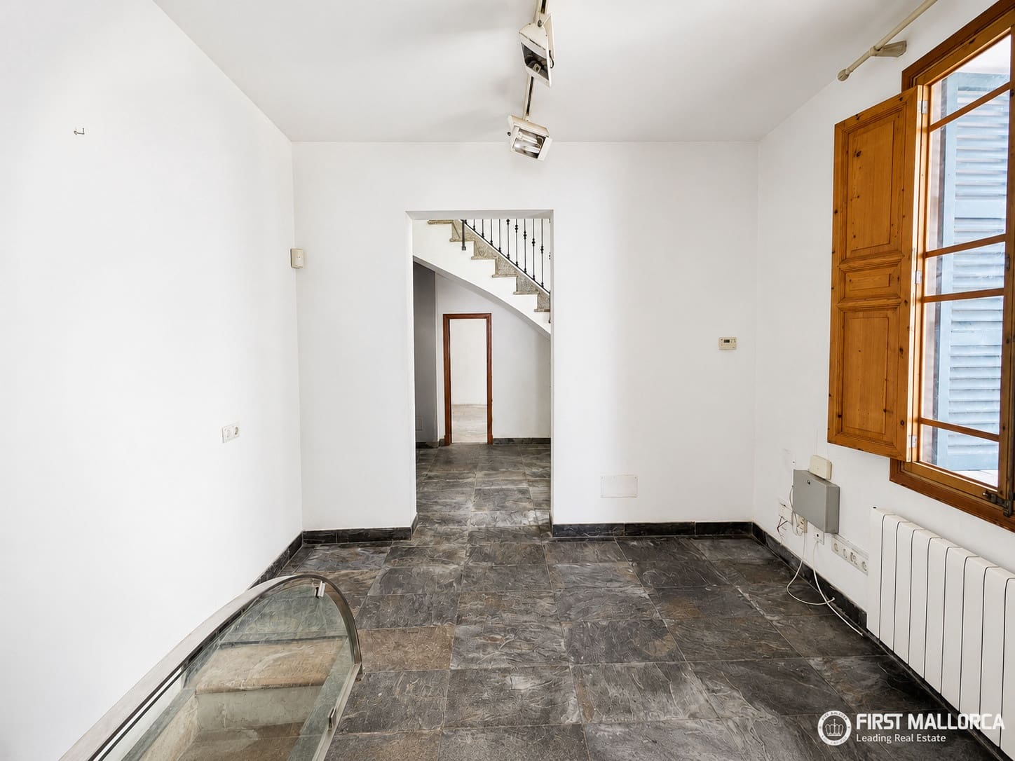 4 bedroom Townhouse for sale in Felanitx with garage - € 699,000 (Ref: 5949566)