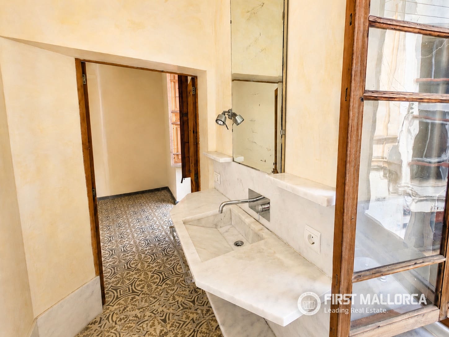 4 bedroom Townhouse for sale in Felanitx with garage - € 699,000 (Ref: 5949566)