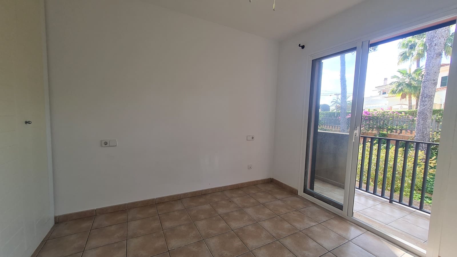 2 makuuhuone Omakotitalo vuokrattavana paikassa Cala Vinyes / Cala Vinyas / Cala Vinas mukana 
autotalli - 1 850 € (Ref: 5969193)