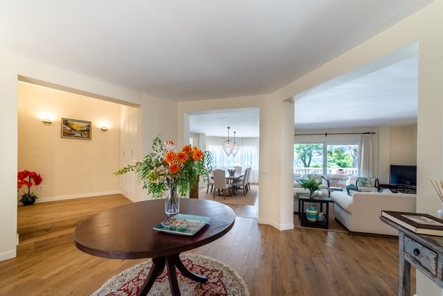 4 soverom Villa til salgs i Santa Ponsa, Calvià med svømmebasseng garasje - € 2 600 000 (Ref: 6264334)