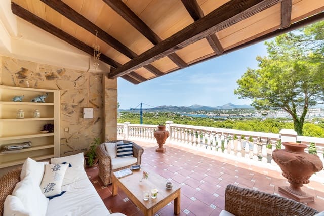 4 soverom Villa til salgs i Santa Ponsa, Calvià med svømmebasseng garasje - € 2 600 000 (Ref: 6264334)