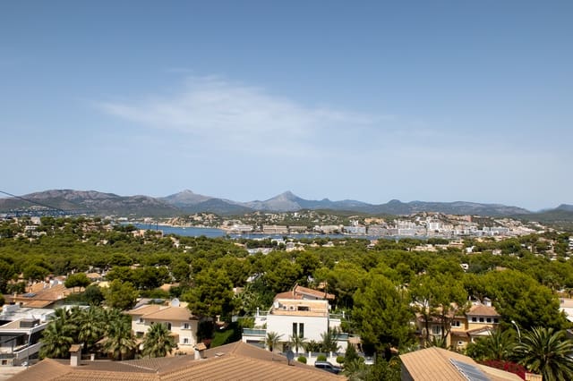 4 soverom Villa til salgs i Santa Ponsa, Calvià med svømmebasseng garasje - € 2 600 000 (Ref: 6264334)