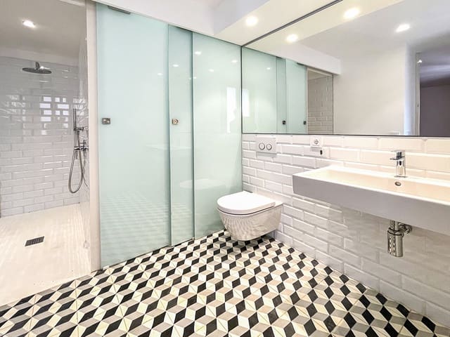 3 bedroom Apartment for rent in El Sindicat, Palma de Mallorca - € 2,900 (Ref: 6283216)